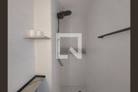 Apartamento para alugar com 34m², 2 quartos e sem vagaBanheiro
