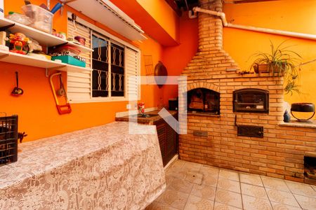 Casa à venda com 160m², 4 quartos e 2 vagasÁrea de Serviço / Quintal