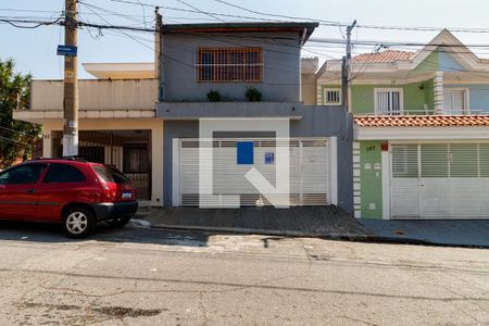 Casa à venda com 160m², 4 quartos e 2 vagasFachada