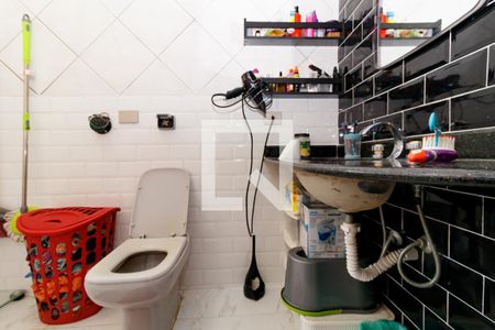 Casa à venda com 160m², 4 quartos e 2 vagasBanheiro da Suíte