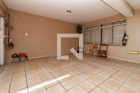 Casa à venda com 160m², 4 quartos e 2 vagasGaragem