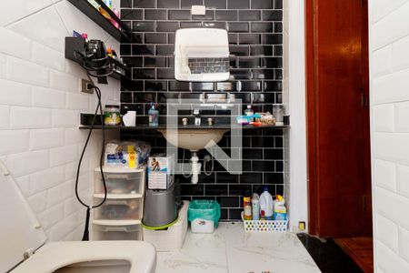 Casa à venda com 160m², 4 quartos e 2 vagasBanheiro da Suíte