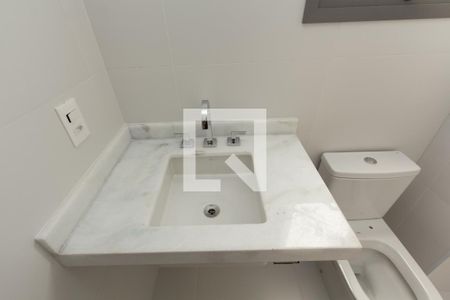 Apartamento à venda com 160m², 3 quartos e 3 vagas Apartamento à venda com 160m², 3 quartos e 3 vagasBanheiro da Suíte 2