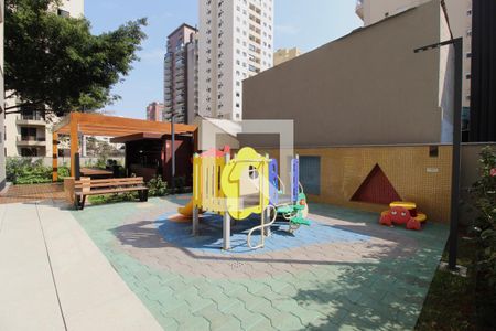 Apartamento à venda com 160m², 3 quartos e 3 vagasÁrea comum - Playground