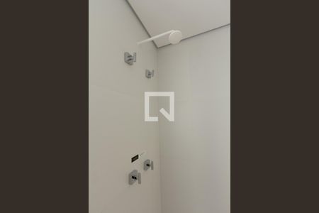 Apartamento à venda com 160m², 3 quartos e 3 vagas Apartamento à venda com 160m², 3 quartos e 3 vagasBanheiro da Suíte 2