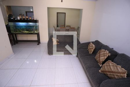 Sala de casa para alugar com 3 quartos, 140m² em Qr 429, Brasília