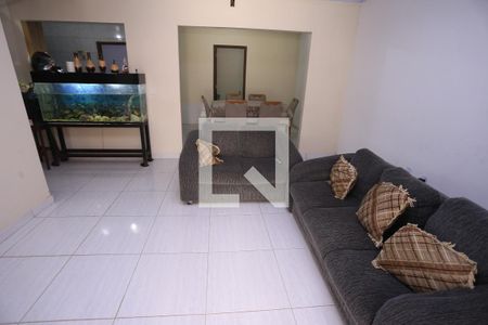 Sala de casa para alugar com 3 quartos, 140m² em Qr 429, Brasília