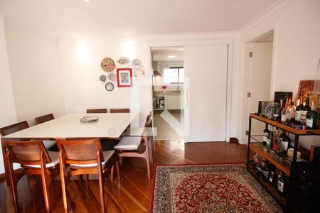 Apartamento à venda com 118m², 4 quartos e 3 vagasSala