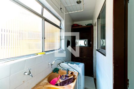 Apartamento à venda com 65m², 2 quartos e 1 vagaÁrea de Serviço