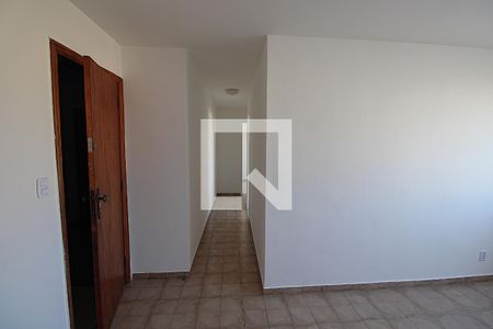 Corredor de apartamento para alugar com 2 quartos, 58m² em Madureira, Rio de Janeiro