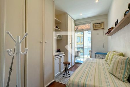 Quarto 01 de apartamento para alugar com 3 quartos, 156m² em Copacabana, Rio de Janeiro
