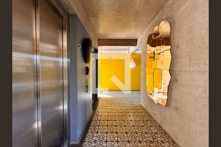 Apartamento à venda com 230m², 4 quartos e 4 vagasHall social