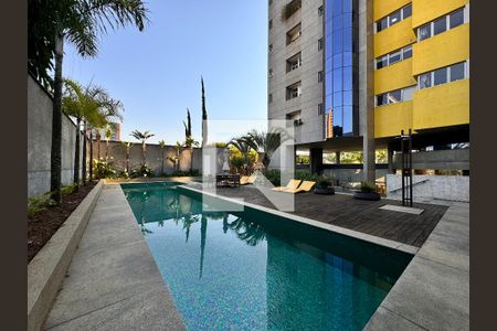 Apartamento à venda com 230m², 4 quartos e 4 vagasÁrea comum - Piscina