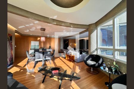 Apartamento à venda com 230m², 4 quartos e 4 vagasSala