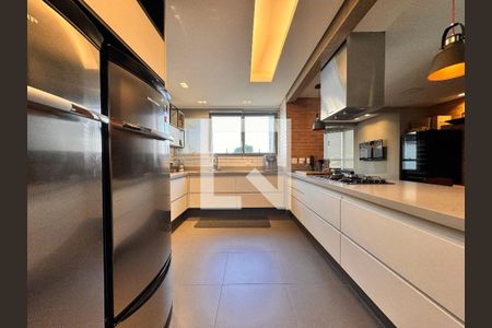 Apartamento à venda com 230m², 4 quartos e 4 vagasCozinha gourmet 