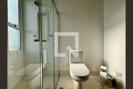 Apartamento à venda com 230m², 4 quartos e 4 vagasBanheiro da Suíte 1