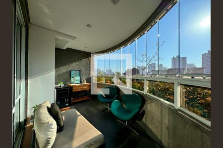 Apartamento à venda com 230m², 4 quartos e 4 vagasSacada 