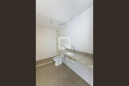 Apartamento para alugar com 81m², 2 quartos e 1 vagaBanheiro da Suíte