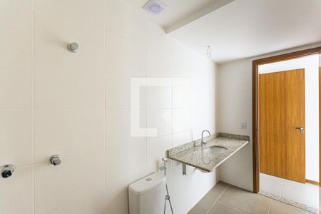 Apartamento para alugar com 81m², 2 quartos e 1 vagaBanheiro da Suíte