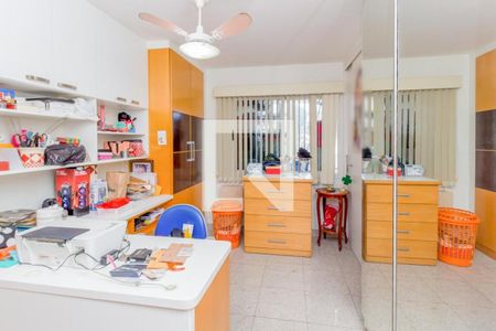 Apartamento à venda com 230m², 5 quartos e 2 vagas