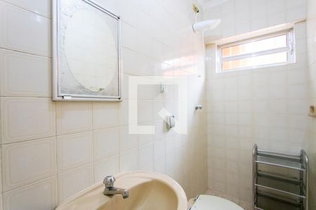 Banheiro do quarto 1 de casa à venda com 3 quartos, 103m² em Jardim Cambui, Santo André