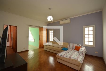 Casa à venda com 980m², 3 quartos e 7 vagasSala TV