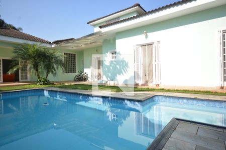 Casa à venda com 980m², 3 quartos e 7 vagasPiscina