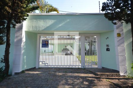 Casa à venda com 980m², 3 quartos e 7 vagasFachada