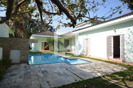 Casa à venda com 980m², 3 quartos e 7 vagasQuintal