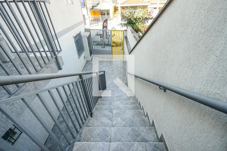 Apartamento para alugar com 28m², 1 quarto e sem vaga Apartamento para alugar com 28m², 1 quarto e sem vagaEscada