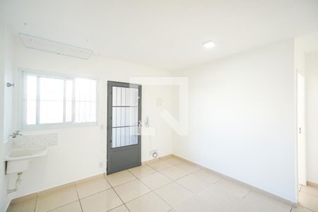 Apartamento para alugar com 28m², 1 quarto e sem vaga Apartamento para alugar com 28m², 1 quarto e sem vagaSala e cozinha
