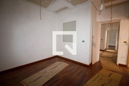 Casa à venda com 586m², 4 quartos e 10 vagasSuíte 1 closet