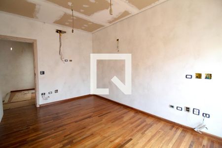 Casa à venda com 586m², 4 quartos e 10 vagasSuíte 3