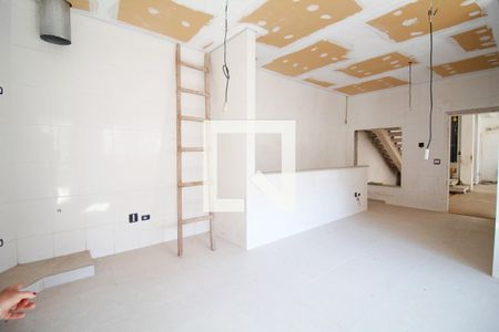 Casa à venda com 586m², 4 quartos e 10 vagasCozinha