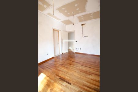 Casa à venda com 586m², 4 quartos e 10 vagasSuíte 3