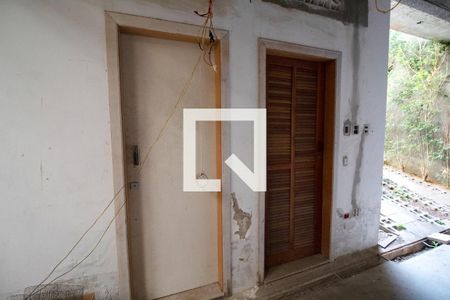 Casa à venda com 586m², 4 quartos e 10 vagasGaragem
