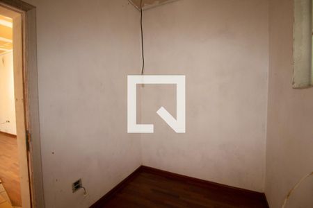 Casa à venda com 586m², 4 quartos e 10 vagasQuarto de Serviço