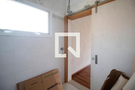 Casa à venda com 586m², 4 quartos e 10 vagasSuíte 2