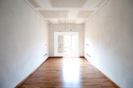 Casa à venda com 586m², 4 quartos e 10 vagasSuíte 2