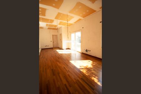 Casa à venda com 586m², 4 quartos e 10 vagasSuíte 4