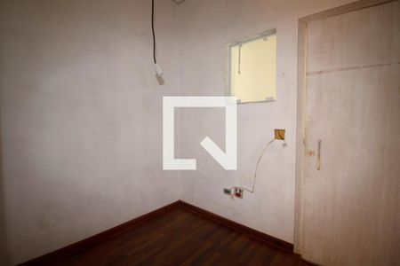 Casa à venda com 586m², 4 quartos e 10 vagasQuarto de Serviço