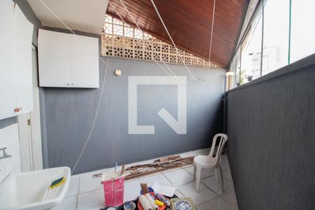 Casa para alugar com 180m², 2 quartos e 2 vagas Casa para alugar com 180m², 2 quartos e 2 vagasÁrea de Serviço