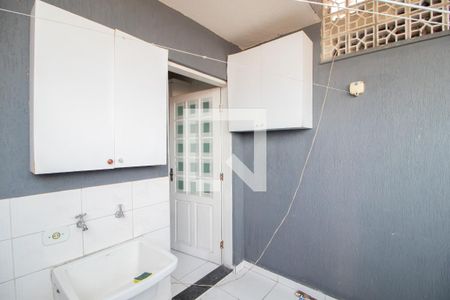 Casa para alugar com 180m², 2 quartos e 2 vagas Casa para alugar com 180m², 2 quartos e 2 vagasÁrea de Serviço