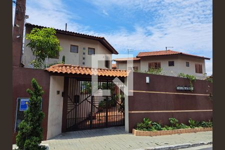 Casa para alugar com 180m², 2 quartos e 2 vagas Casa para alugar com 180m², 2 quartos e 2 vagasFachada