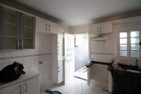 Casa para alugar com 180m², 2 quartos e 2 vagas Casa para alugar com 180m², 2 quartos e 2 vagasCozinha