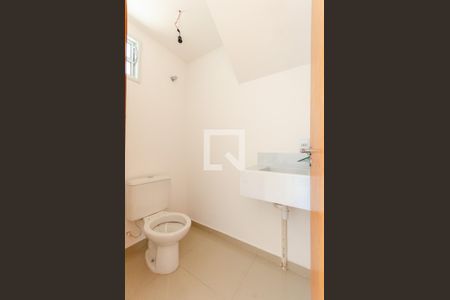 Casa de condomínio à venda com 98m², 2 quartos e 3 vagas Casa de condomínio à venda com 98m², 2 quartos e 3 vagasLavabo