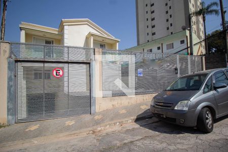 Casa de condomínio à venda com 94m², 2 quartos e 3 vagasFachada 