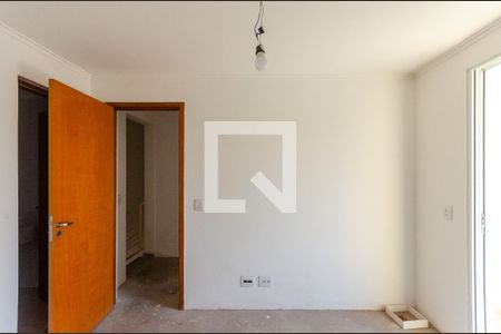 Casa de condomínio à venda com 132m², 3 quartos e 3 vagasSuíte