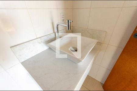 Casa de condomínio à venda com 132m², 3 quartos e 3 vagasBanheiro da Suíte