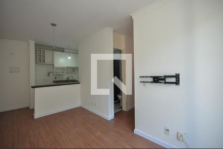 Sala de apartamento à venda com 3 quartos, 69m² em Pirajussara, São Paulo